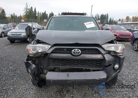 2018 Toyota 4Runner Sr5 Premium z USA, uszkodzony, nr VIN JTEBU5JR8J5538971
